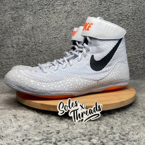 Athletic_Shoes